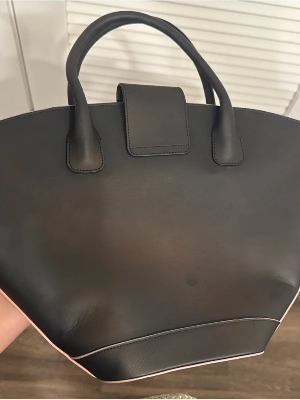 Paris 64 Lumiere Top handle bag